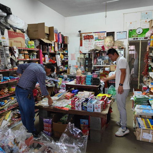 廬江縣羅河鎮(zhèn)中心學(xué)校聯(lián)合多部門開展學(xué)生用品安全專項(xiàng)治理工作