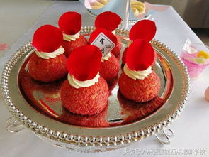 余香西點蛋糕培訓(xùn)學(xué)校做的甜品臺,就是要這樣迷死個人啊