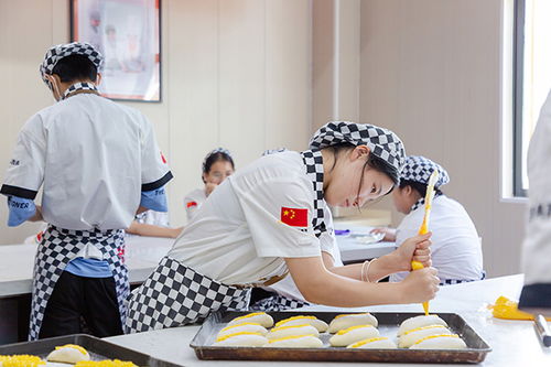 秋日煥新顏 陽江西點(diǎn)學(xué)校校園環(huán)境新變化觀察記